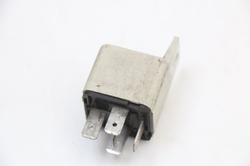 photo de RELAIS ELECTRIQUE PIAGGIO XEVO - X EVO 125 (2007 - 2017) - Détail de la pièce