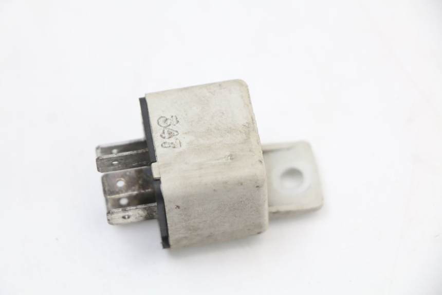 photo de RELAIS ELECTRIQUE PIAGGIO XEVO - X EVO 125 (2007 - 2017) - Autre angle de vue