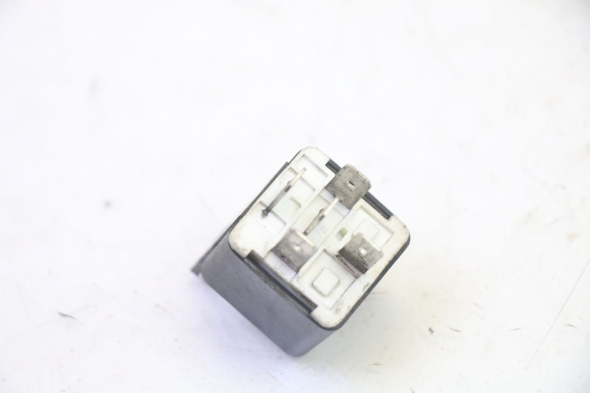 photo de RELAIS ELECTRIQUE PIAGGIO XEVO - X EVO 125 (2007 - 2017) - Autre angle de vue