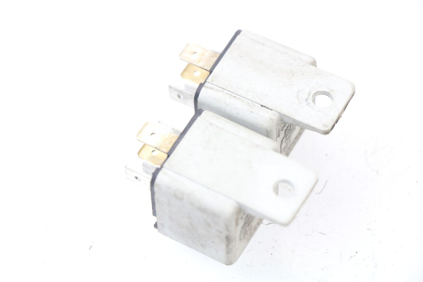 photo de RELAIS ELECTRIQUE PIAGGIO XEVO X-EVO 250 (2007 - 2012) - Autre angle de vue