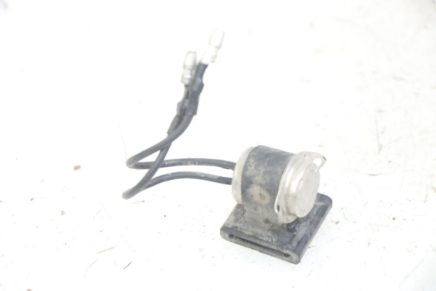 photo de RELAIS ELECTRIQUE YAMAHA XJN DIVERSION 600 (2000 - 2003) - Vue principale