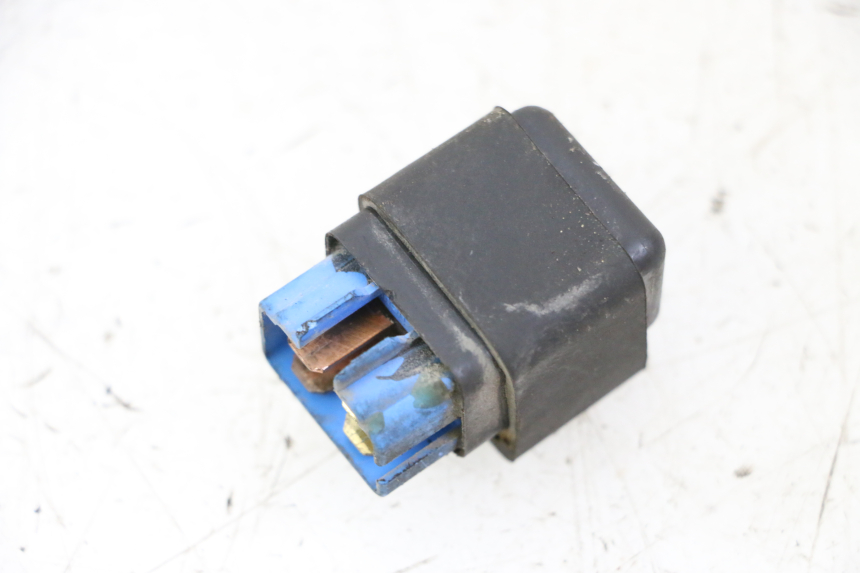 photo de RELAIS ELECTRIQUE YAMAHA XJN DIVERSION 600 (2000 - 2003) - Vue principale