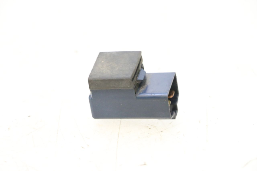photo de RELAIS ELECTRIQUE YAMAHA XP T-MAX ABS 500 (2005 - 2005) - Autre angle de vue