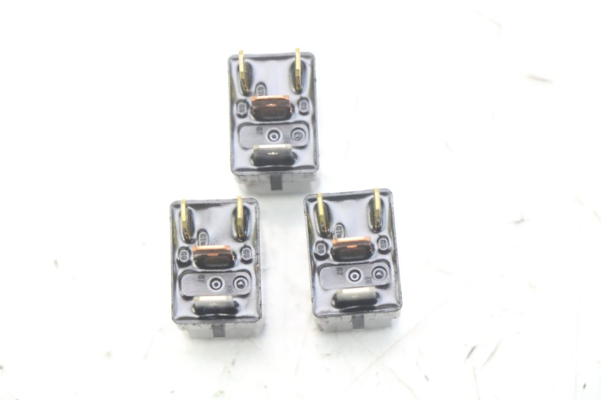 photo de RELAIS ELECTRIQUE YAMAHA XP T-MAX TMAX 500 (2004 - 2007) - Zoom état d’usage