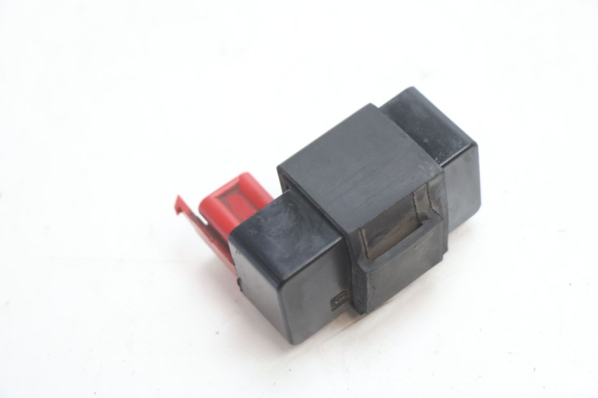 photo de RELAIS ELECTRIQUE HONDA XRV AFRICA TWIN 750 (1990 - 1992) - Zoom état d’usage