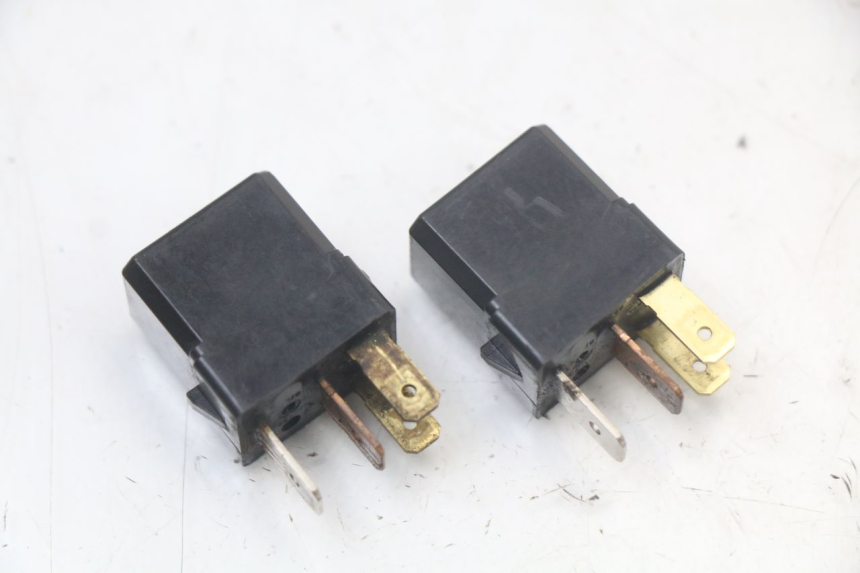 photo de RELAIS ELECTRIQUE YAMAHA FZ1 FAZER 1000 (2007 - 2009) - Vue principale