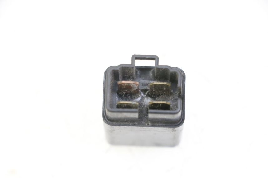 photo de RELAIS ELECTRIQUE YAMAHA SR 125 (1982 - 2003) - Autre angle de vue