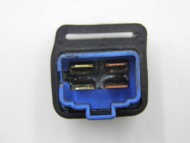 photo de RELAIS ELECTRIQUE YAMAHA XJS DIVERSION 600 (1997 - 1999) - Détail de la pièce