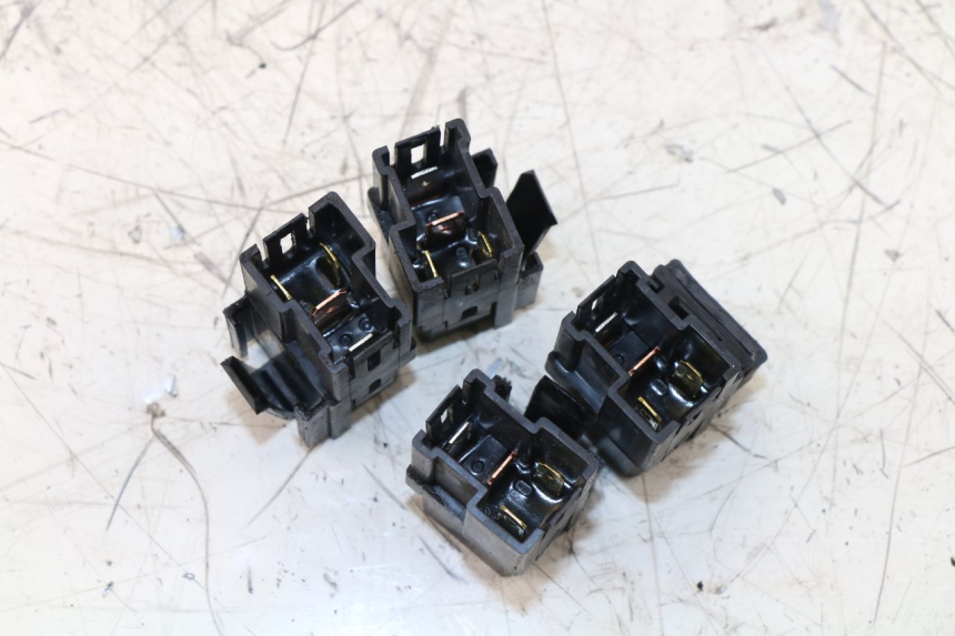 photo de RELAIS ELECTRIQUE YAMAHA YP MAJESTY ABS 400 (2007 - 2009) - Détail de la pièce