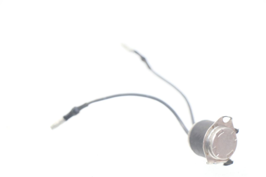 photo de RELAIS ELECTRIQUE YAMAHA YP MAJESTY 125 (1998 - 2001) - Vue principale