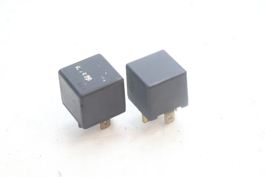 photo de RELAIS ELECTRIQUE YAMAHA YP MAJESTY 125 (2007 - 2010) - Vue principale