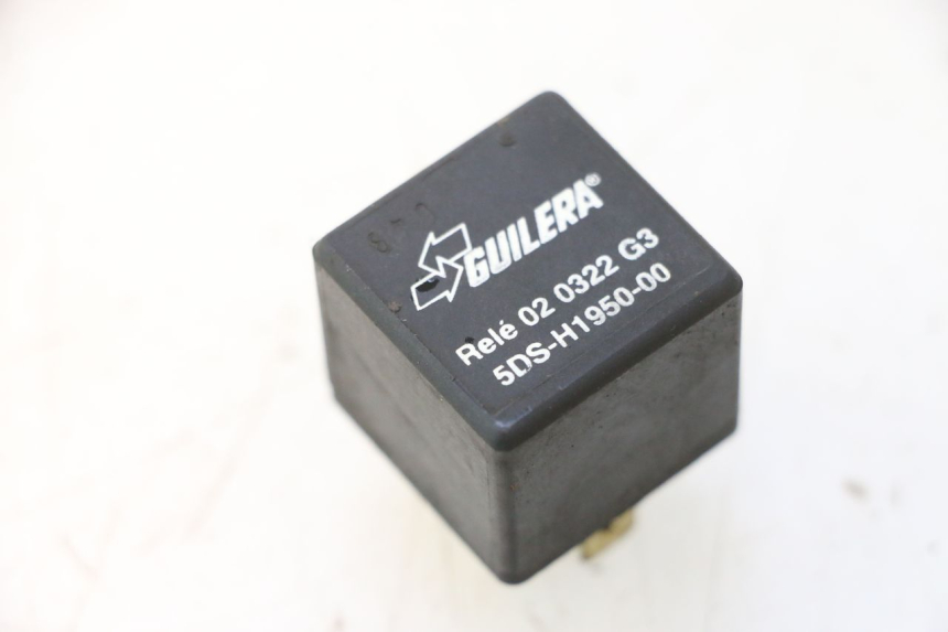 photo de RELAIS ELECTRIQUE YAMAHA YP MAJESTY 125 (1998 - 2001) - Vue principale