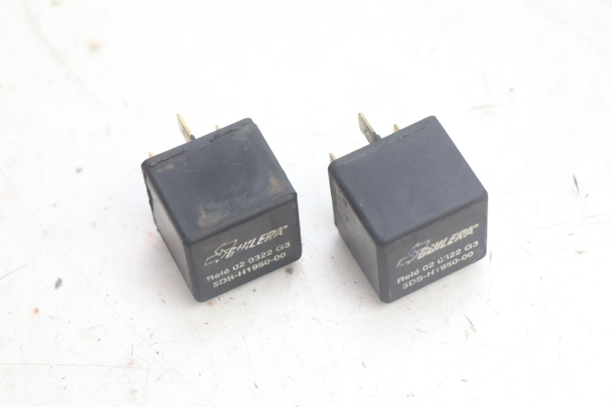 photo de RELAIS ELECTRIQUE YAMAHA YP MAJESTY 125 (2002 - 2006) - Autre angle de vue