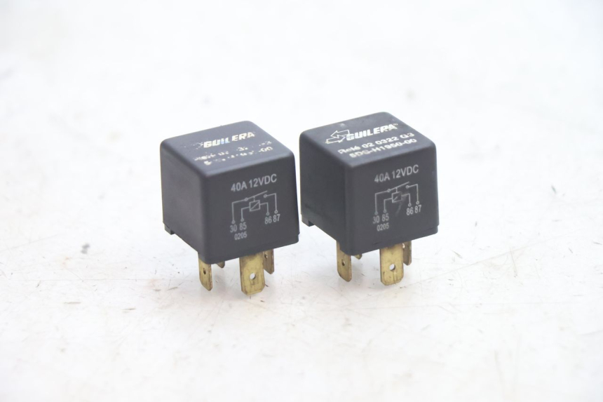 photo de RELAIS ELECTRIQUE YAMAHA YP MAJESTY 125 (2002 - 2006) - Vue principale