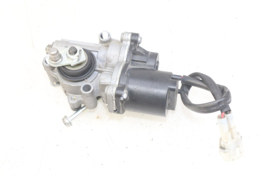 photo de RELAIS ELECTRIQUE YAMAHA YZF R1 1000 (2007 - 2008) - Autre angle de vue