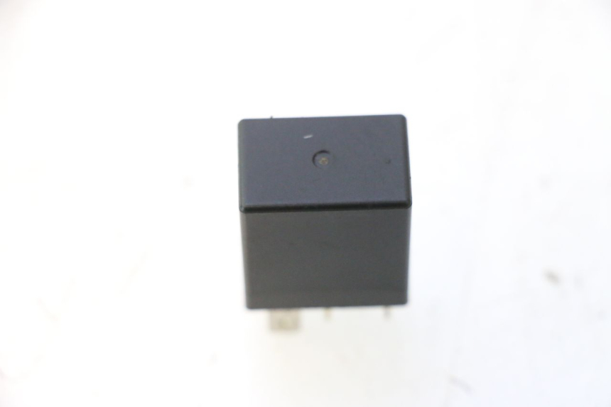 photo de RELAIS ELECTRIQUE PIAGGIO ZIP IGET 4T 50 (2021 - 2023) - Autre angle de vue