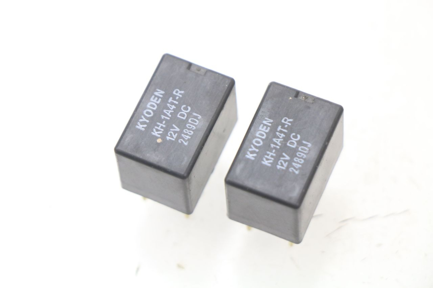 photo de RELAIS ELECTRIQUE UNIVERSAL BIKE ZN50QT-11B 50 (2018 - 2021) - Vue principale