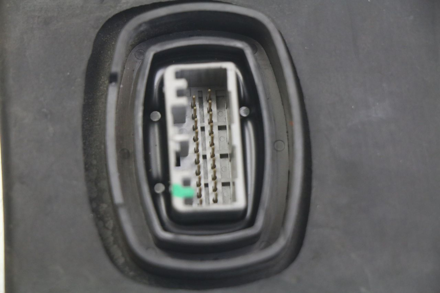 photo de RELAIS PHARE HONDA FORZA 125 (2015 - 2016) - Autre angle de vue