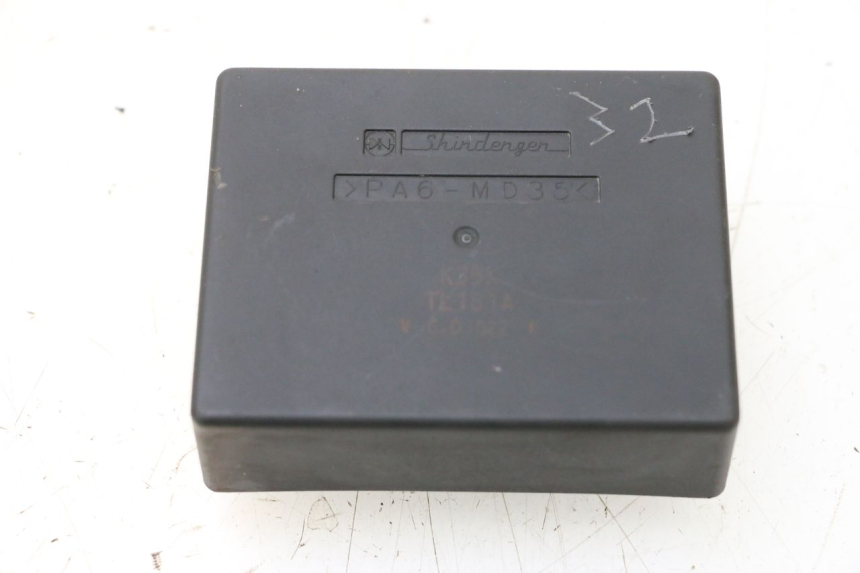 photo de RELAIS PHARE HONDA PCX (JF57/JF64) 125 (2014 - 2018) - Gros plan technique