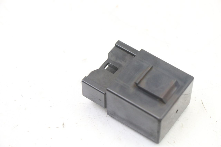 photo de RELAIS POMPE À ESSENCE YAMAHA FZ6 FAZER S2 600 (2007 - 2011) - Autre angle de vue