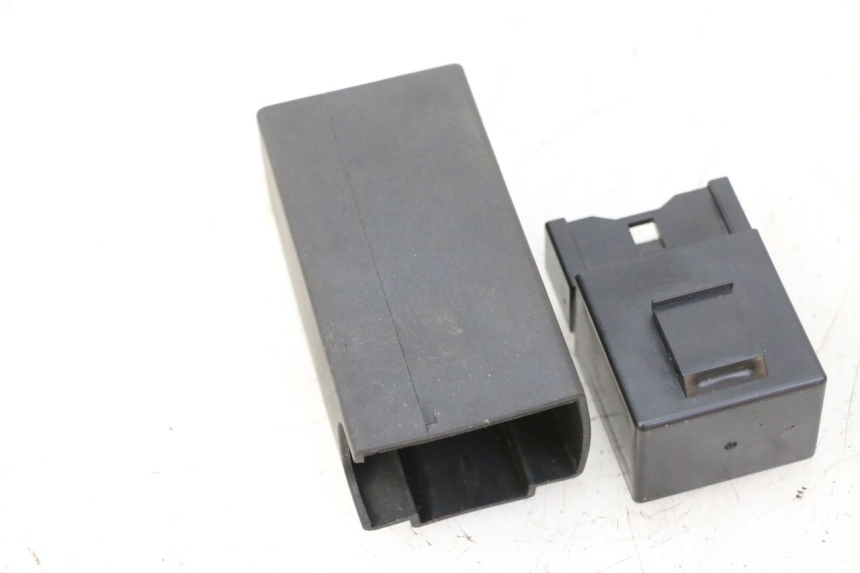 photo de RELAIS POMPE À ESSENCE YAMAHA MT-07 MT07 ABS 700 (2014 - 2017) - Zoom état d’usage