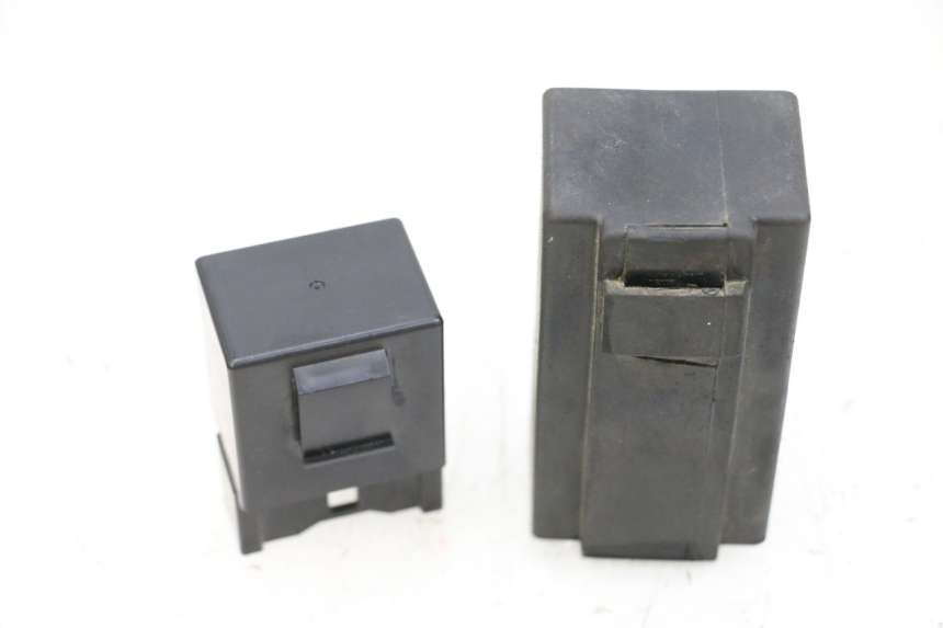 photo de RELAIS POMPE À ESSENCE YAMAHA MT-07 MT07 ABS 700 (2018 - 2020) - Zoom état d’usage