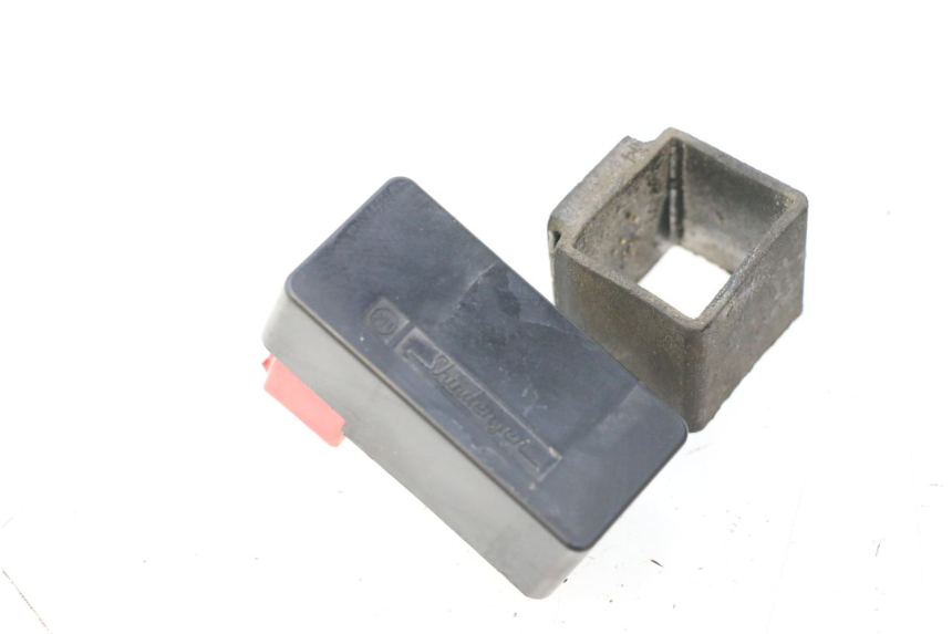 photo de RELAIS POMPE À ESSENCE HONDA ST PAN EUROPEAN 1100 (1990 - 2002) - Vue principale