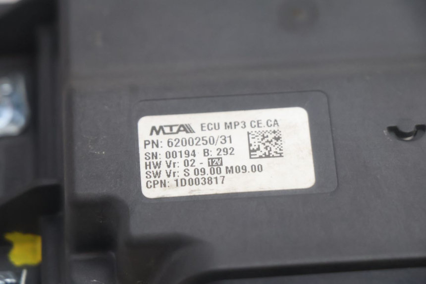 photo de RELAIS ROLL LOCK PIAGGIO MP3 HPE 530 (2022 - 2026) - Détail de la pièce