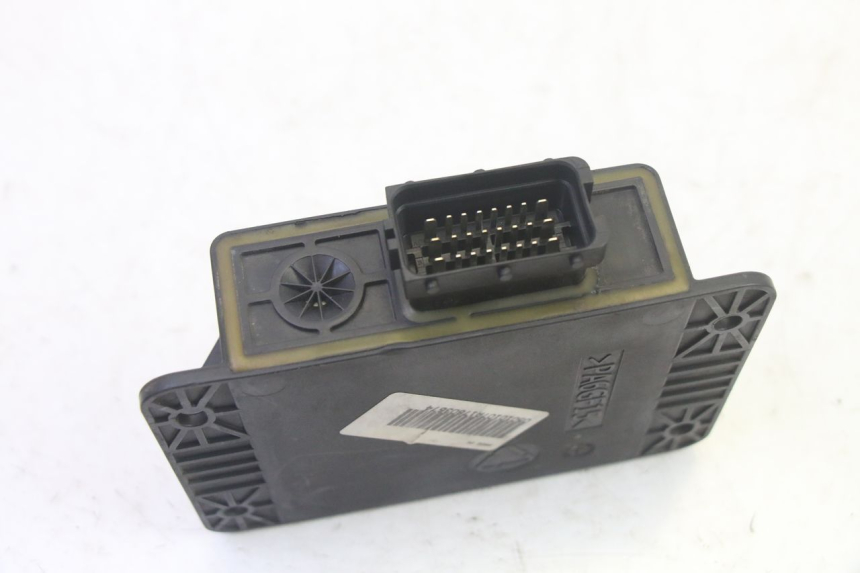 photo de RELAIS ROLL LOCK PIAGGIO MP3 RL 250 (2006 - 2010) - Gros plan technique