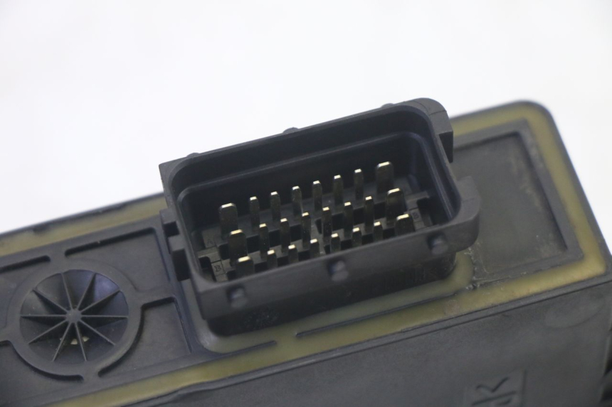 photo de RELAIS ROLL LOCK PIAGGIO MP3 RL 250 (2006 - 2010) - Vue d’ensemble