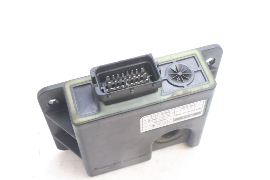 photo de RELAIS ROLL LOCK PIAGGIO MP3 500 (2016 - 2018) - Autre angle de vue