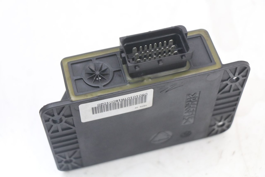 photo de RELAIS ROLL LOCK PIAGGIO MP3 LT 400 (2007 - 2012) - Autre angle de vue