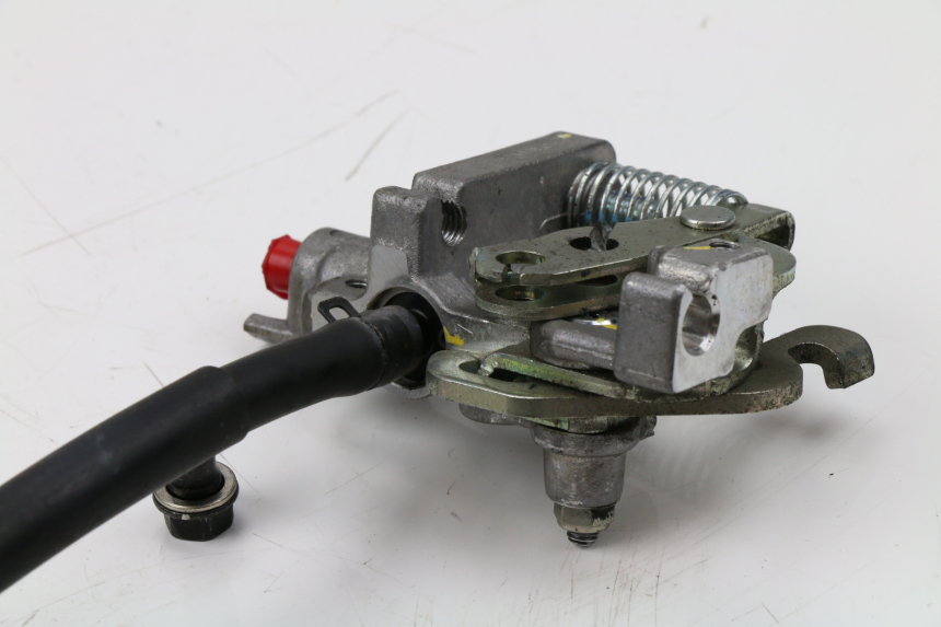 photo de REPARTITEUR FREIN HONDA PCX (JF28) 125 (2009 - 2011) - Points de fixation