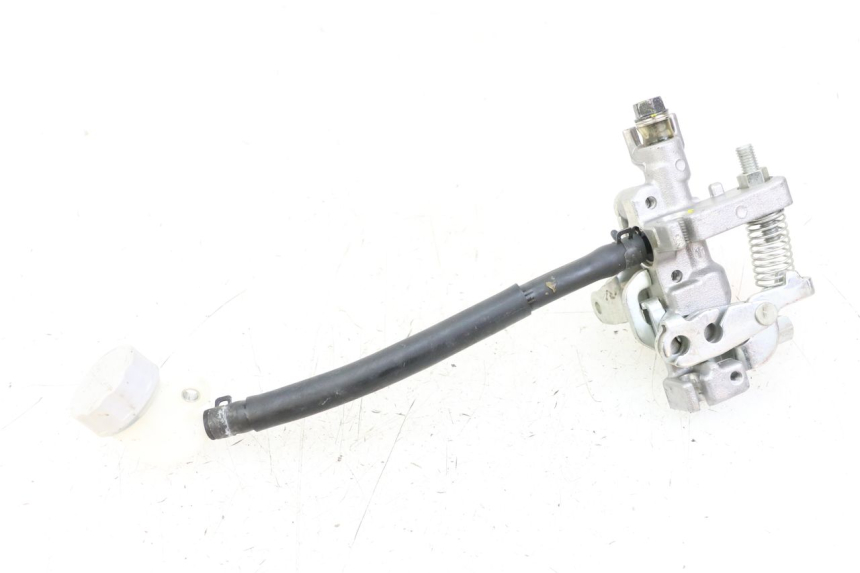 photo de REPARTITEUR FREIN HONDA PCX (JF57/JF64) 125 (2014 - 2018) - Gros plan technique