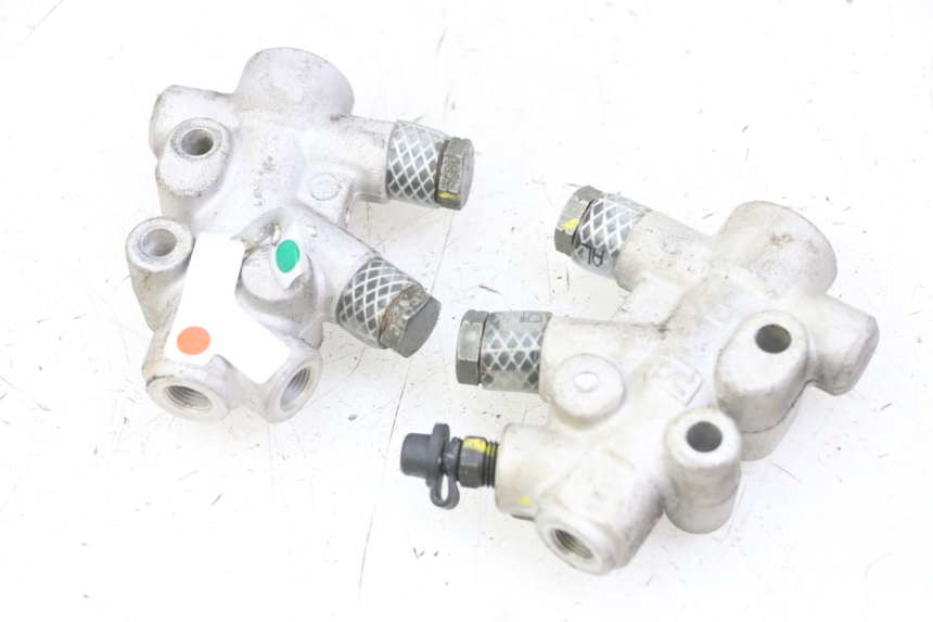 photo de REPARTITEUR FREIN PIAGGIO IE MP3 YOURBAN 300 (2011 - 2016) - Vue principale