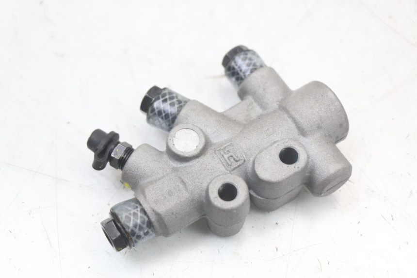photo de REPARTITEUR FREIN PIAGGIO MP3 HPE 350 (2018 - 2020) - Points de fixation