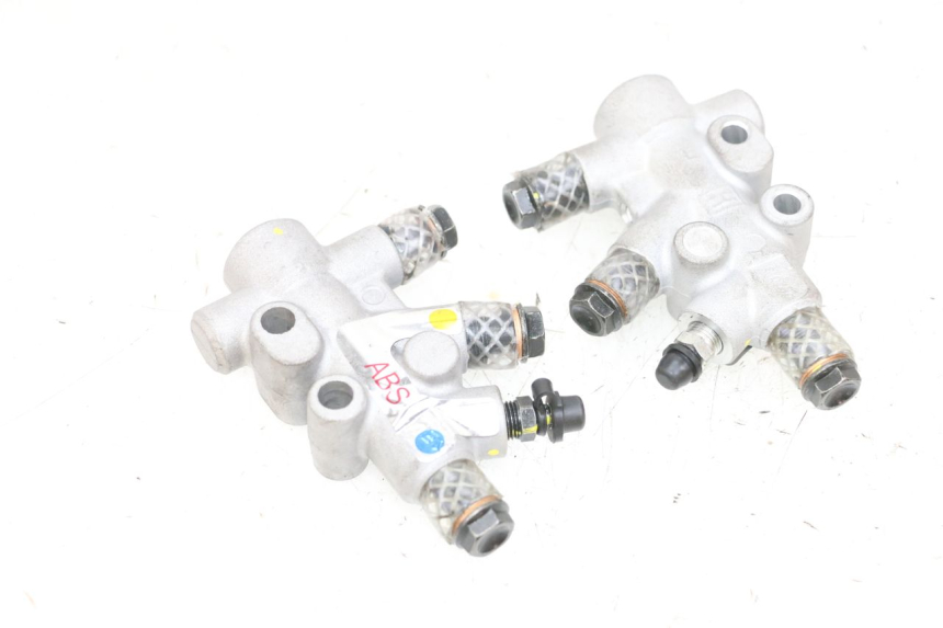 photo de REPARTITEUR FREIN PIAGGIO MP3 HPE 300 (2019 - 2026) - Zoom état d’usage