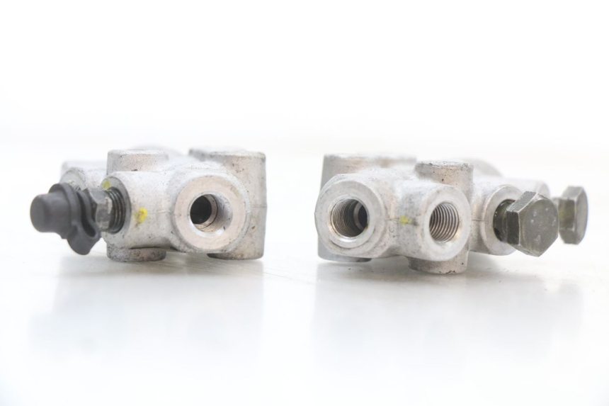 photo de REPARTITEUR FREIN PIAGGIO MP3 LT 400 (2007 - 2012) - Autre angle de vue