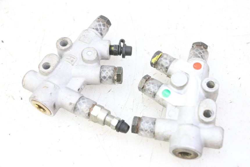 photo de REPARTITEUR FREIN PIAGGIO MP3 RL 250 (2006 - 2010) - Vue principale