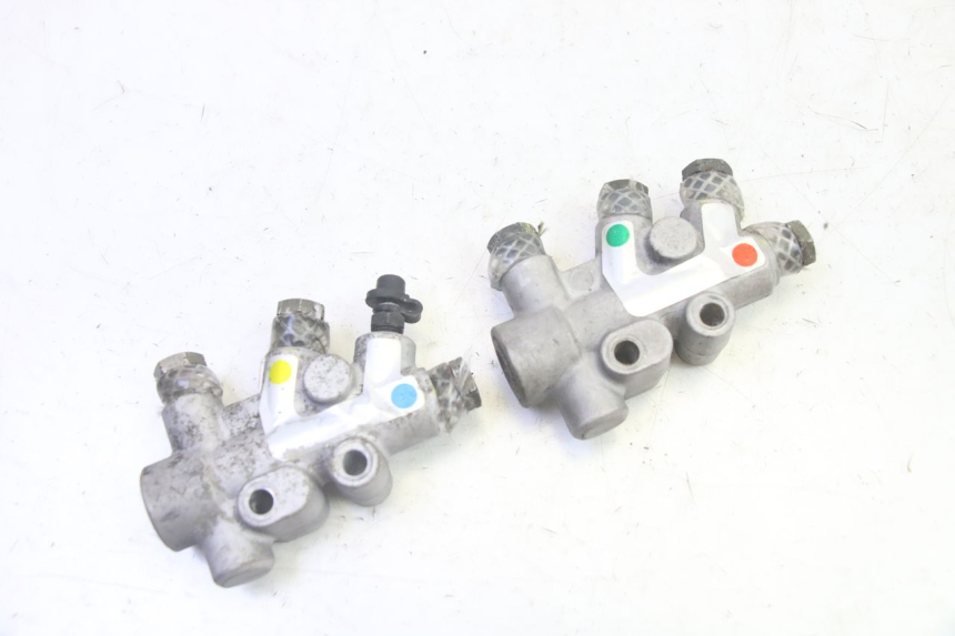 photo de REPARTITEUR FREIN PIAGGIO MP3 RL 250 (2006 - 2010) - Détail de la pièce