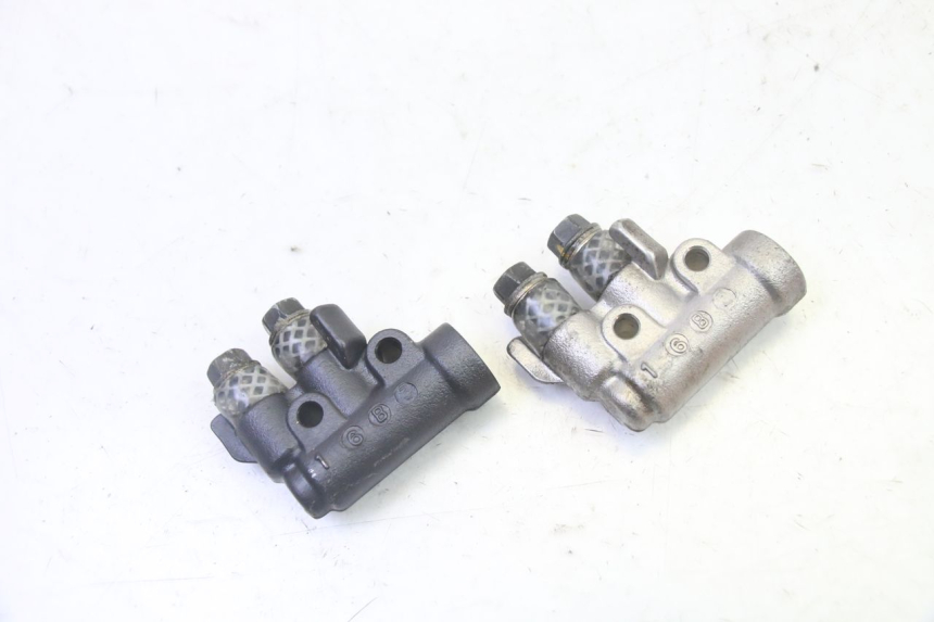 photo de REPARTITEUR FREIN PEUGEOT SATELIS 125 (2013 - 2018) - Autre angle de vue