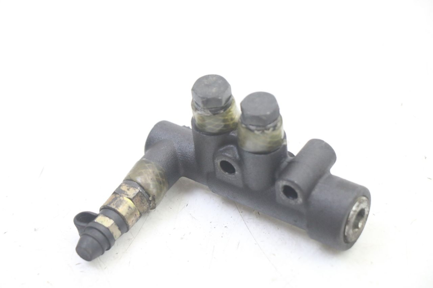 photo de REPARTITEUR FREIN APRILIA SCARABEO GT TOURING 125 (1999 - 2005) - Zoom état d’usage