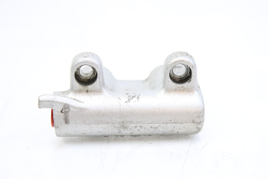 photo de REPARTITEUR FREIN KAWASAKI ZEPHYR 1100 ( - 1995) - Gros plan technique