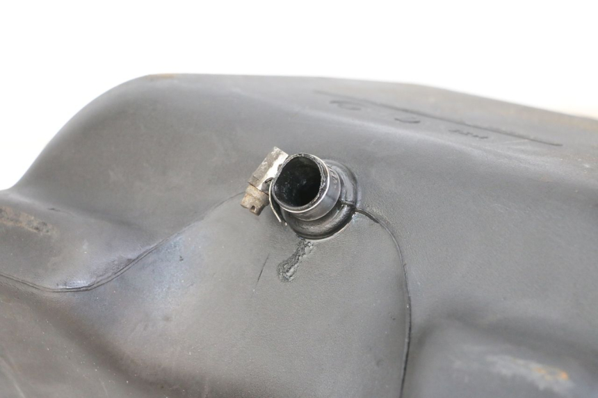 photo de RESERVOIR ESSENCE YAMAHA AEROX 50 (1997 - 2006) - Autre angle de vue