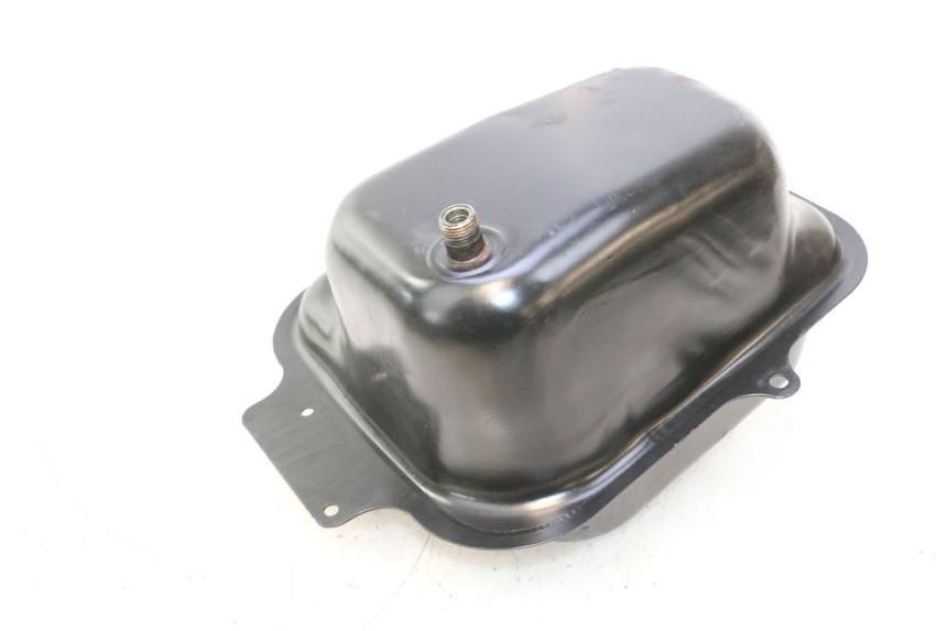 photo de RESERVOIR ESSENCE KYMCO AGILITY 4T 50 (2005 - 2018) - Gros plan technique