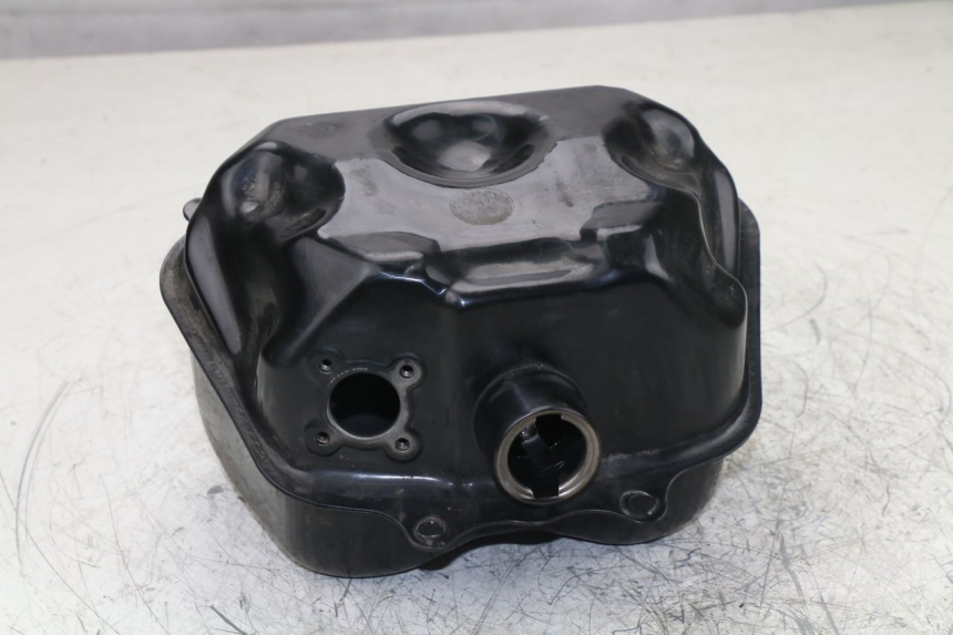 photo de RESERVOIR ESSENCE BAOTIAN BT COLLECTOR 50 (2005 - 2013) - Gros plan technique