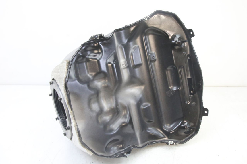 photo de RESERVOIR ESSENCE BMW S RR ABS S1000RR 1000 (2015 - 2018) - Détails caractéristiques