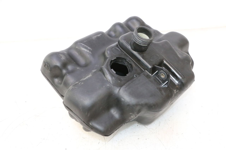 photo de RESERVOIR ESSENCE MBK BOOSTER ROCKET 50 (1995 - 1998) - État de surface