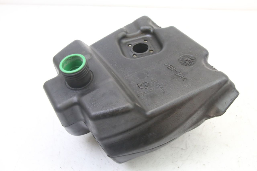 photo de RESERVOIR ESSENCE MBK BOOSTER SPIRIT NAKED 50 (2004 - 2017) - Détail de la pièce