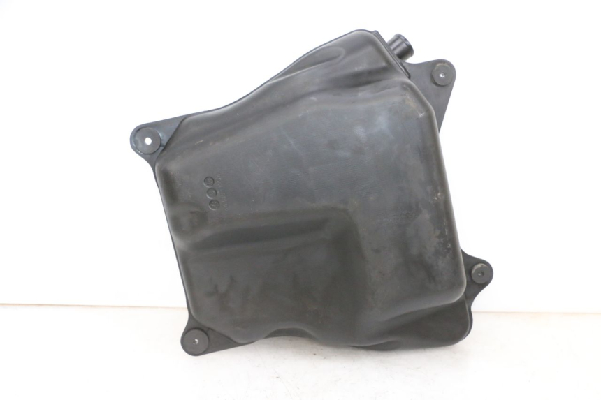 photo de RESERVOIR ESSENCE SUZUKI BURGMAN 650 (2013 - 2020) - Autre angle de vue